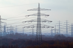 Das Stromnetz kann nicht nur durch Solar- und Windkraft versorgt werden, vor allem nicht im Winter.