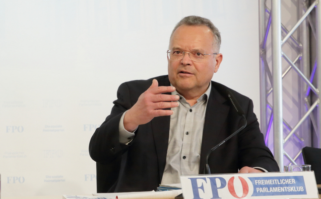 FPÖ-EU-Madatar Gerald Hauser.